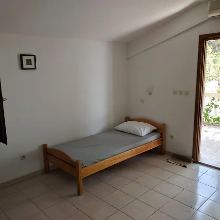 Anja Sveta Nedelja (Hvar)