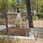 Anja * Sveta Nedelja (Hvar)