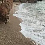Anja Sveta Nedelja (Hvar)